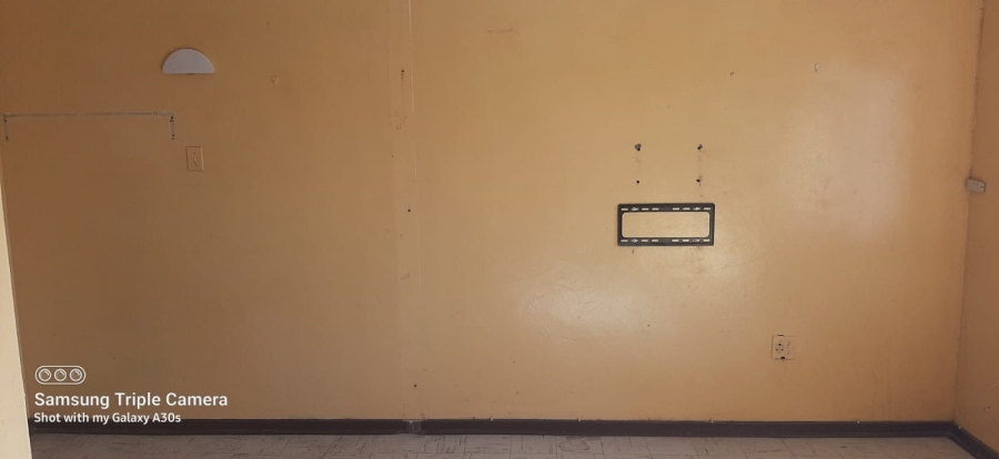 1 Bedroom Property for Sale in Randlespark North West